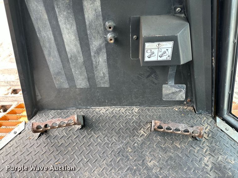 image for item DQ1383 2014 Case 2050M XLT  dozer