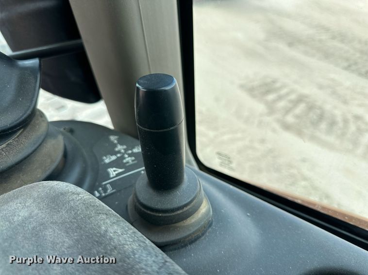 image for item DQ1383 2014 Case 2050M XLT  dozer