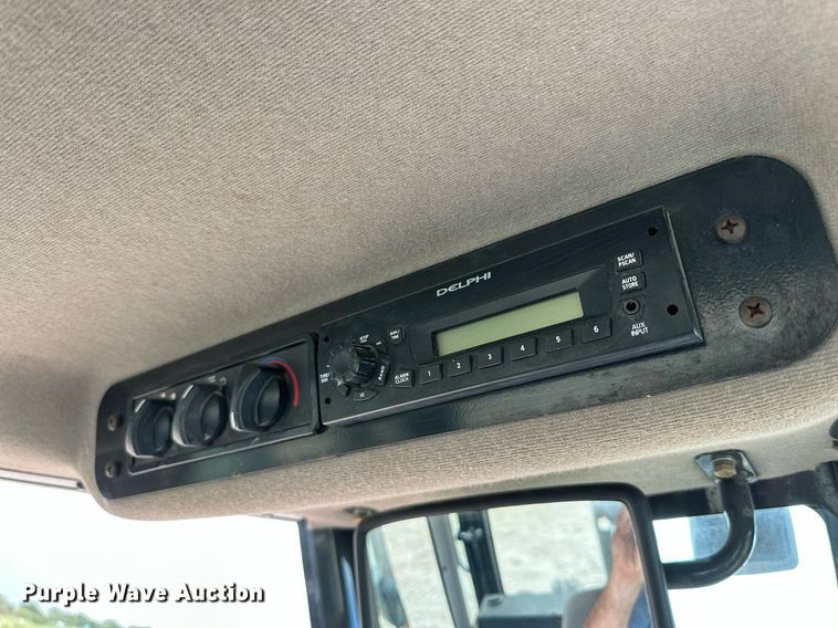 image for item DQ1383 2014 Case 2050M XLT  dozer