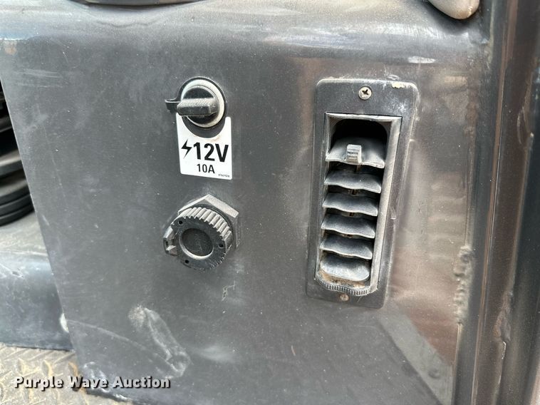 image for item DQ1383 2014 Case 2050M XLT  dozer