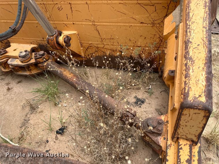 image for item DQ1384 2003 Case 1850K  dozer