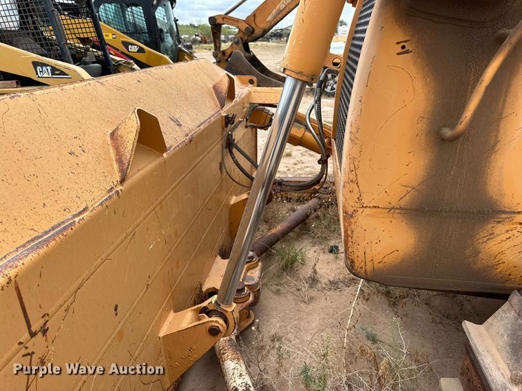 image for item DQ1384 2003 Case 1850K  dozer