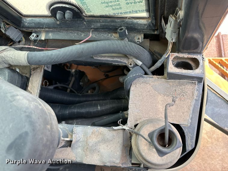 image for item DQ1384 2003 Case 1850K  dozer