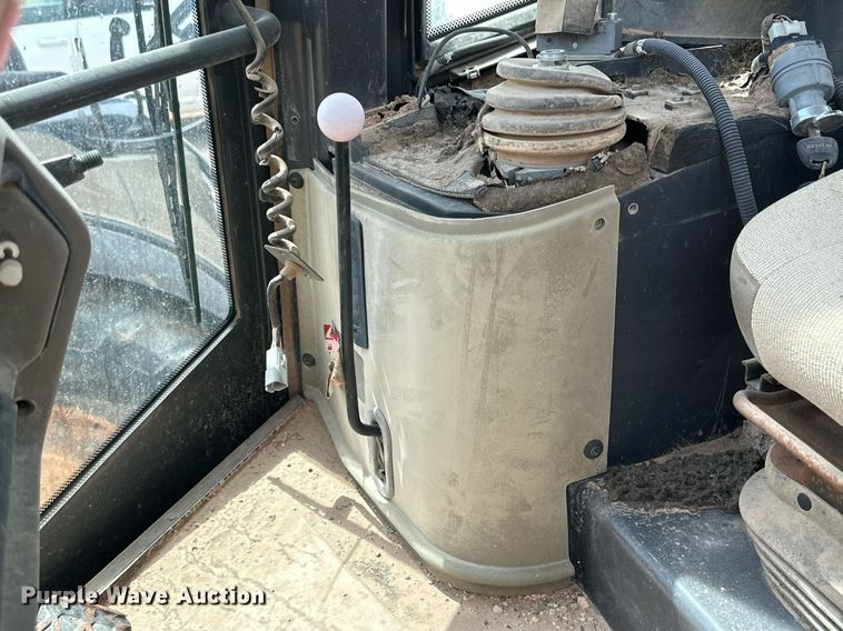 image for item DQ1384 2003 Case 1850K  dozer