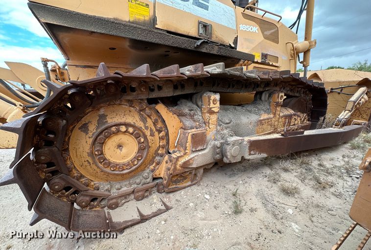 image for item DQ1384 2003 Case 1850K  dozer