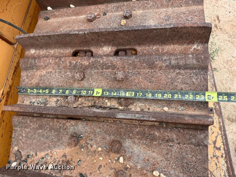 image for item DQ1384 2003 Case 1850K  dozer