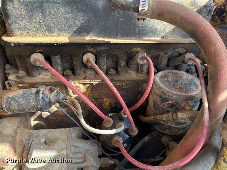 image for item DQ1385 Hyster 40  forklift