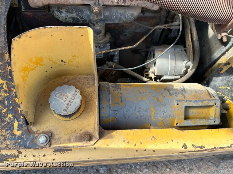 image for item DQ1385 Hyster 40  forklift