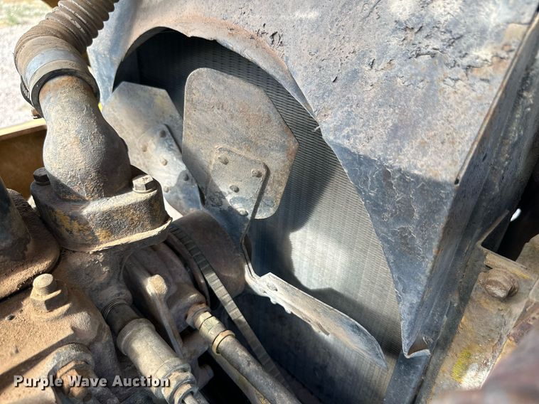 image for item DQ1385 Hyster 40  forklift