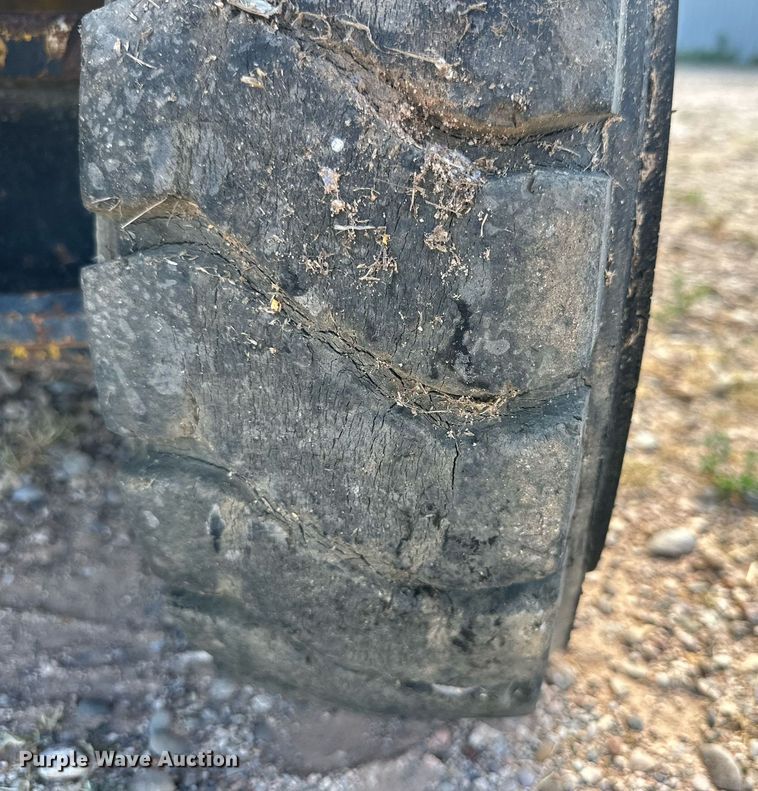 image for item DQ1385 Hyster 40  forklift