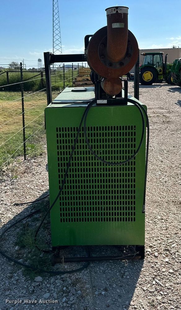 image for item DQ1388 John Deere  generator