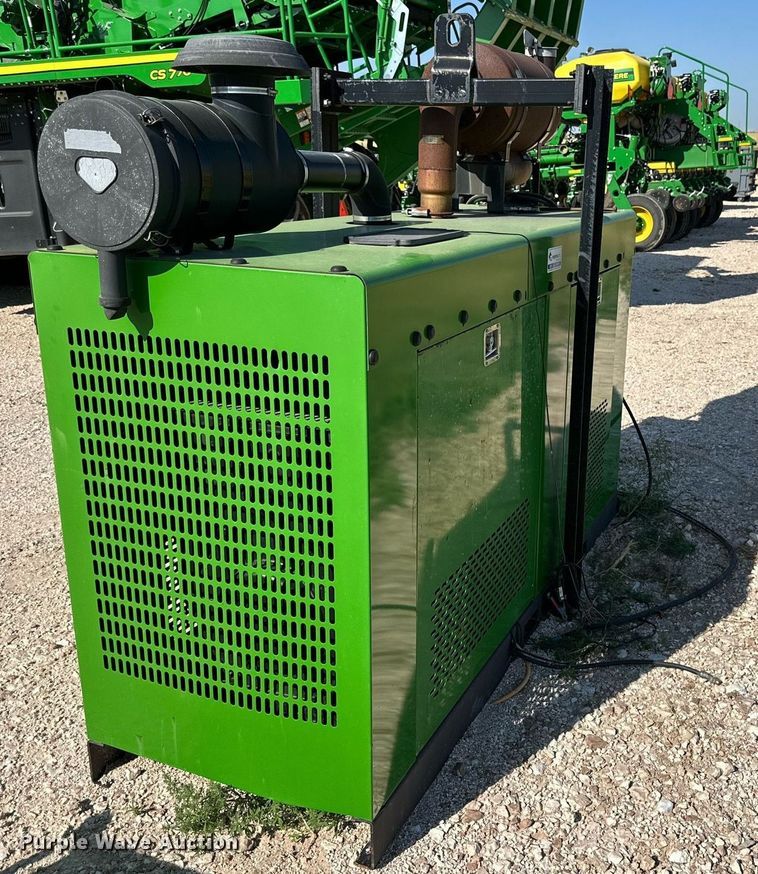 image for item DQ1388 John Deere  generator