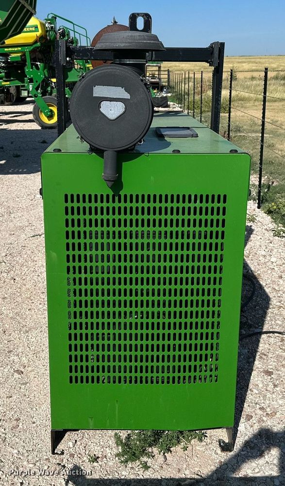 image for item DQ1388 John Deere  generator