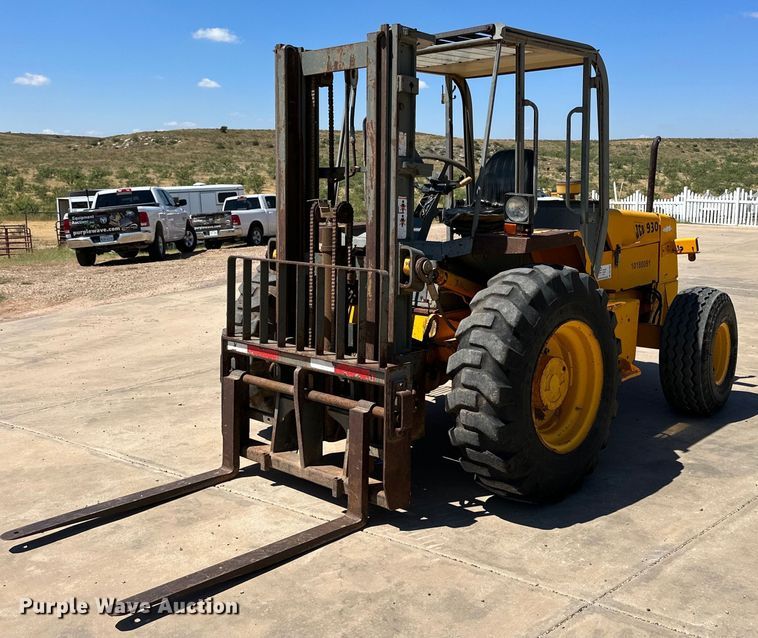image for item DQ1391 1996 JCB 930  forklift