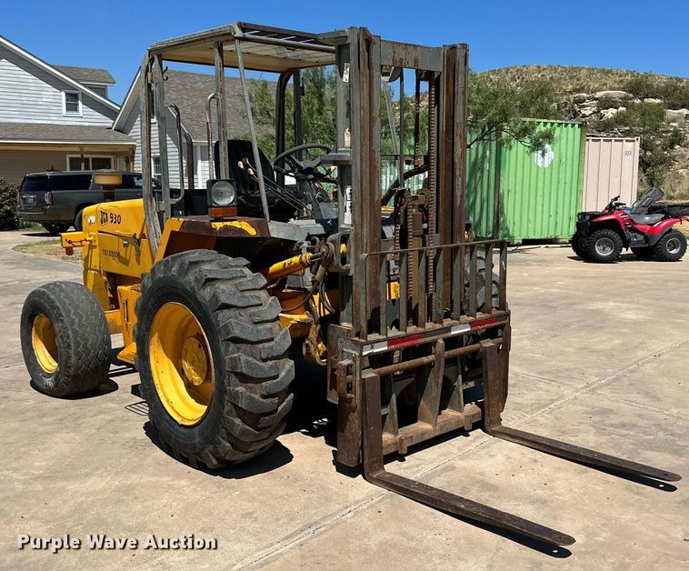 image for item DQ1391 1996 JCB 930  forklift
