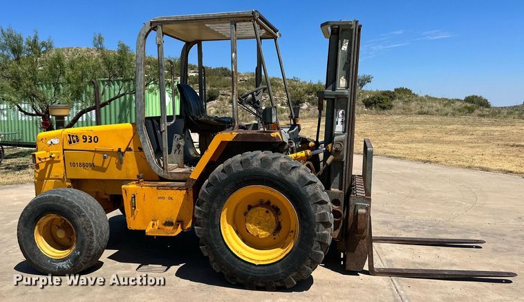 image for item DQ1391 1996 JCB 930  forklift