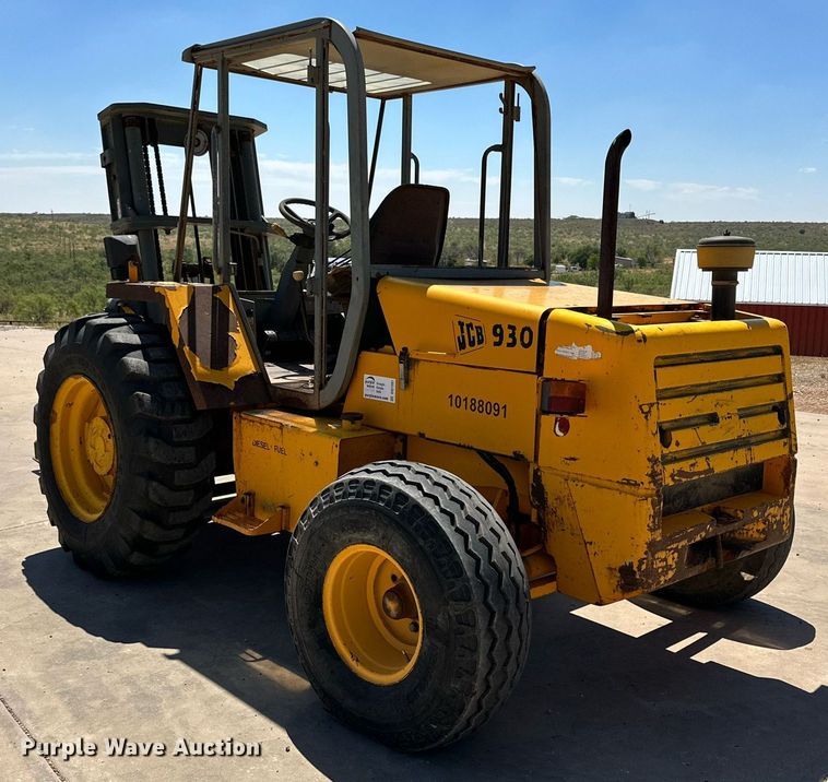 image for item DQ1391 1996 JCB 930  forklift