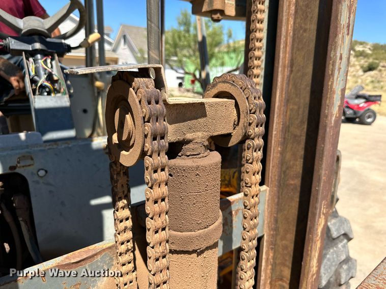 image for item DQ1391 1996 JCB 930  forklift