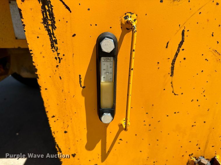 image for item DQ1391 1996 JCB 930  forklift