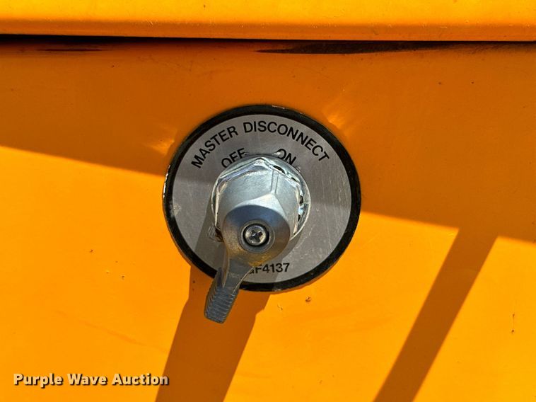 image for item DQ1391 1996 JCB 930  forklift