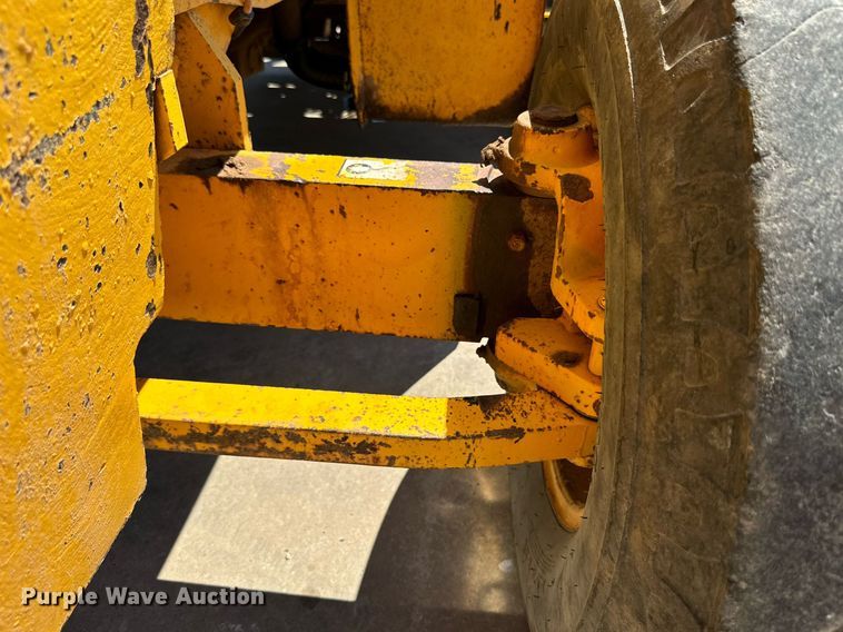 image for item DQ1391 1996 JCB 930  forklift