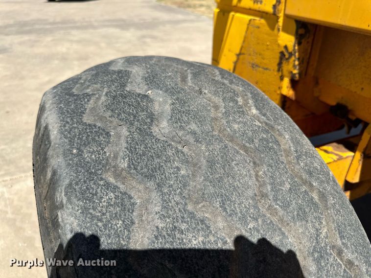 image for item DQ1391 1996 JCB 930  forklift