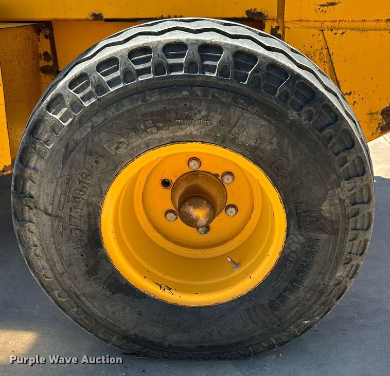 image for item DQ1391 1996 JCB 930  forklift