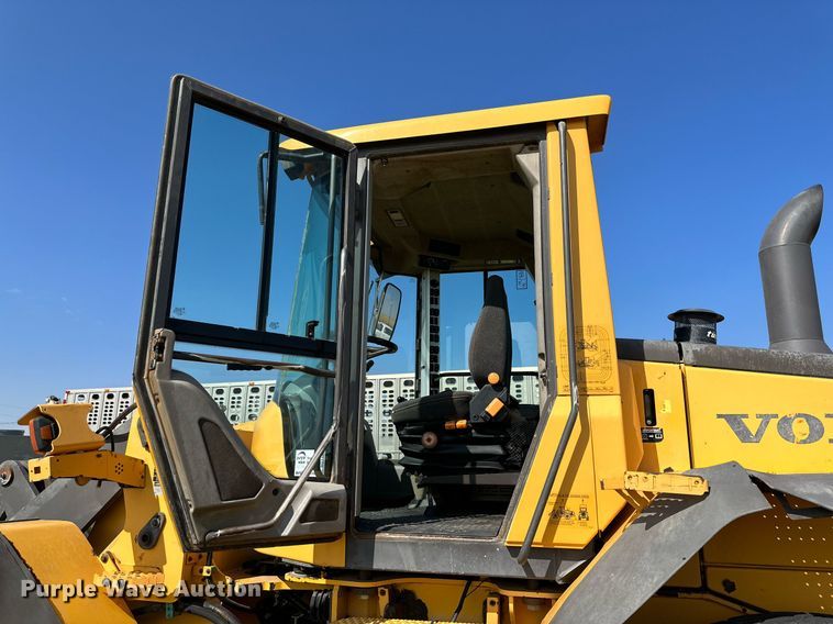 image for item DQ1396 2009 Volvo L60F  wheel loader