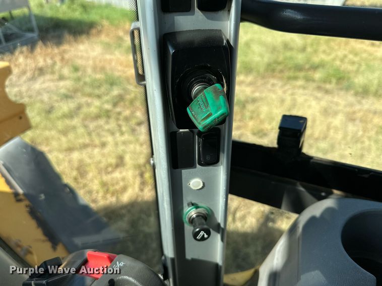 image for item DQ1396 2009 Volvo L60F  wheel loader