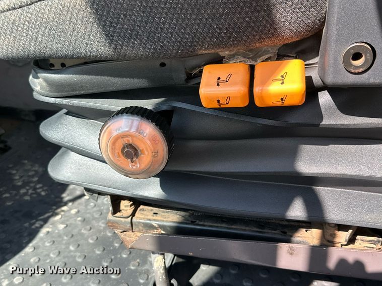 image for item DQ1396 2009 Volvo L60F  wheel loader