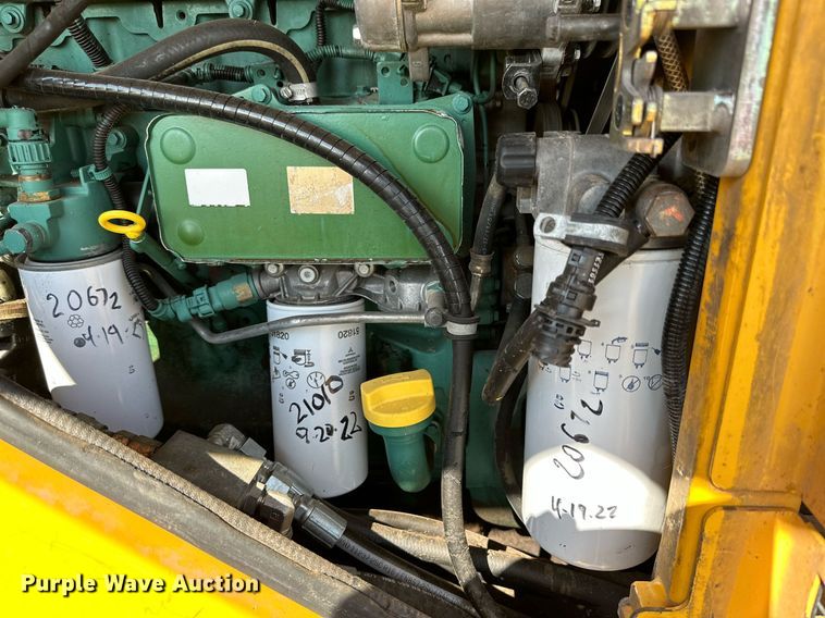 image for item DQ1396 2009 Volvo L60F  wheel loader