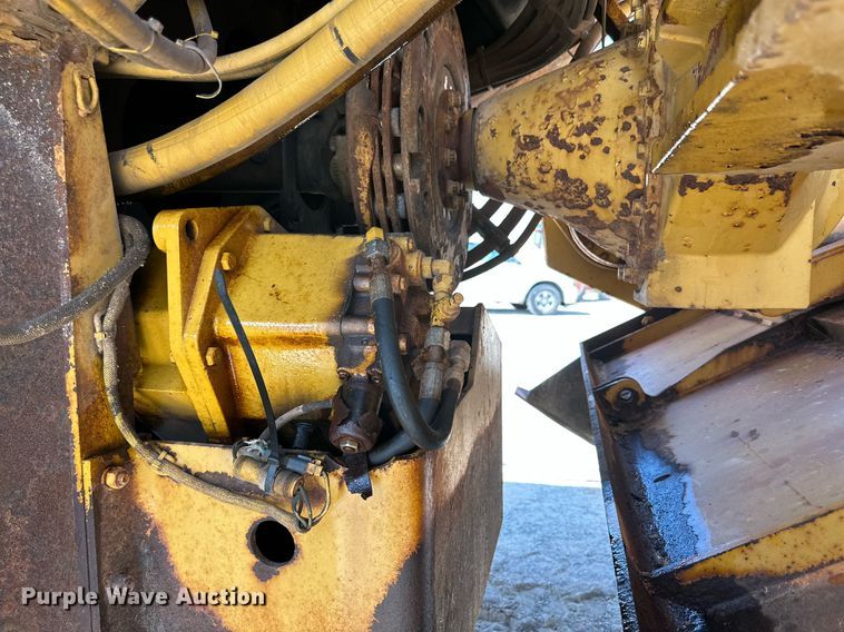image for item DQ1403 2001 Caterpillar RM-350B  reclaimer
