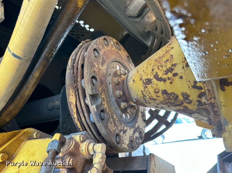 image for item DQ1403 2001 Caterpillar RM-350B  reclaimer