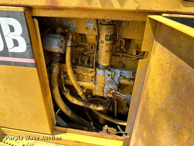 image for item DQ1403 2001 Caterpillar RM-350B  reclaimer