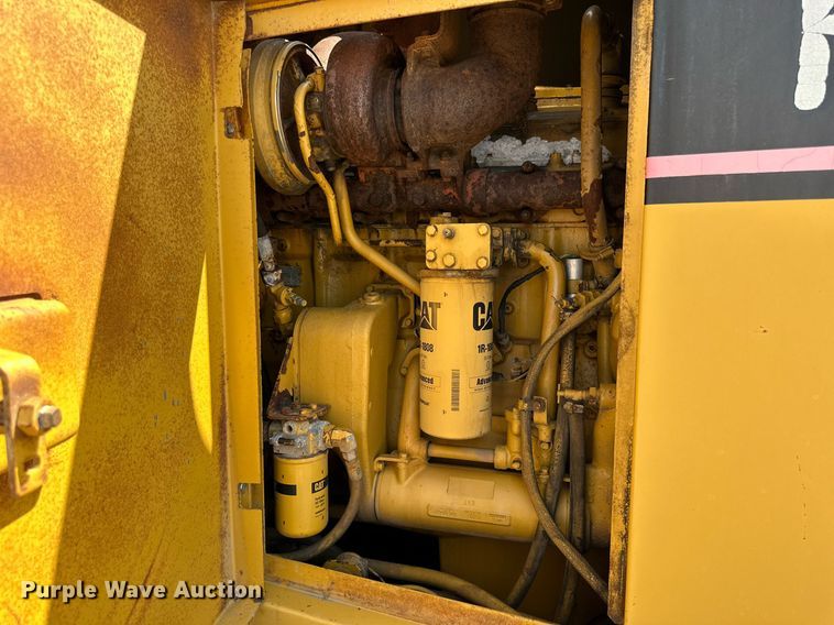 image for item DQ1403 2001 Caterpillar RM-350B  reclaimer