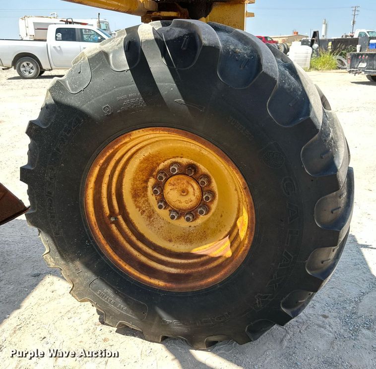 image for item DQ1403 2001 Caterpillar RM-350B  reclaimer