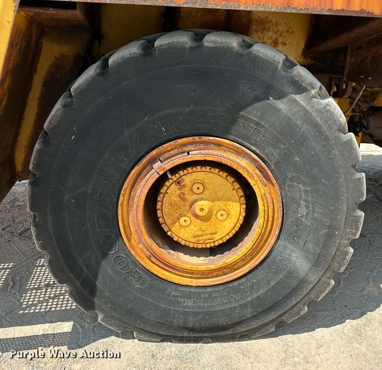 image for item DQ1403 2001 Caterpillar RM-350B  reclaimer