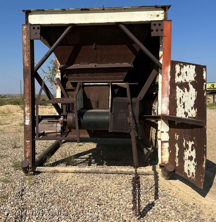 image for item DQ1406 Hopper