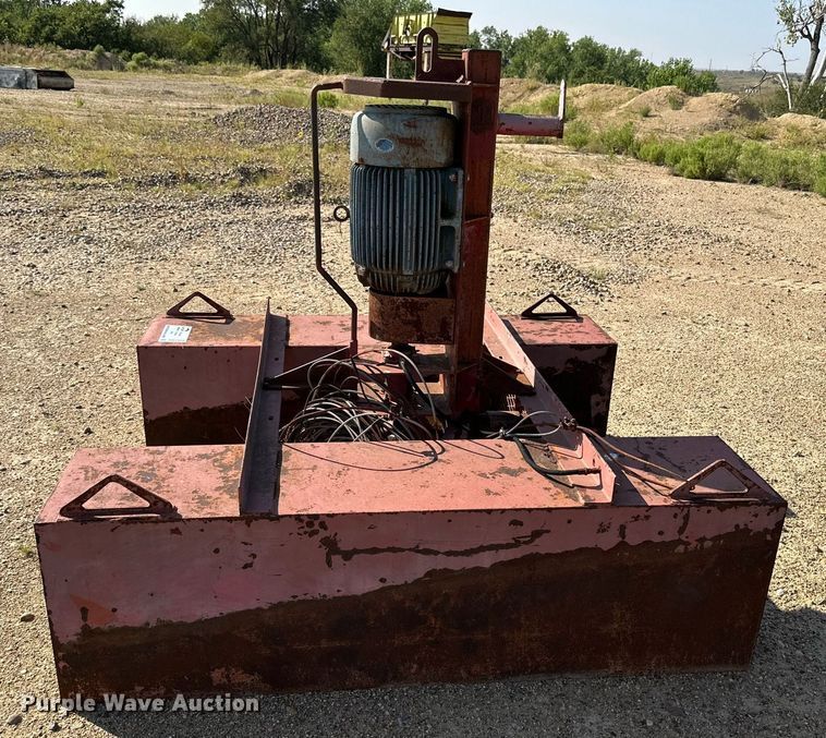 image for item DQ1409 Fisher  Floating Pump