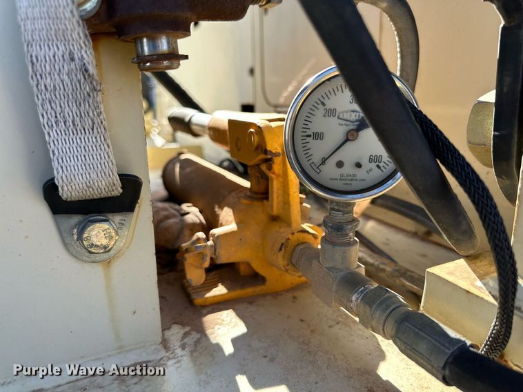 image for item DQ1411 2006 Ingersoll Rand PT125R  pneumatic roller