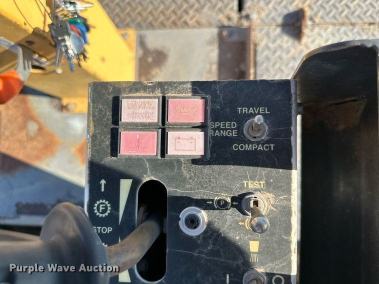 image for item DQ1412 Volvo PT125R  pneumatic roller