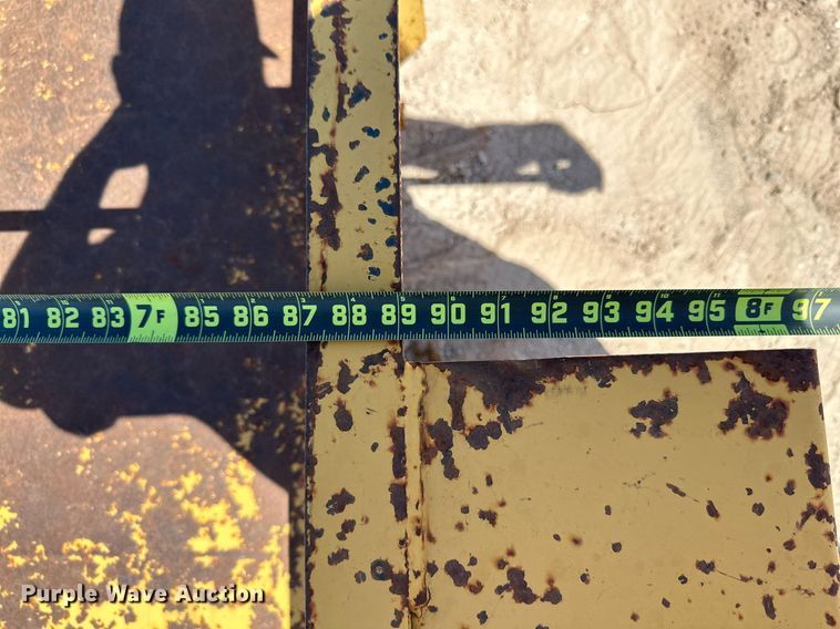 image for item DQ1414 2012 Belshe BF9T  equipment trailer