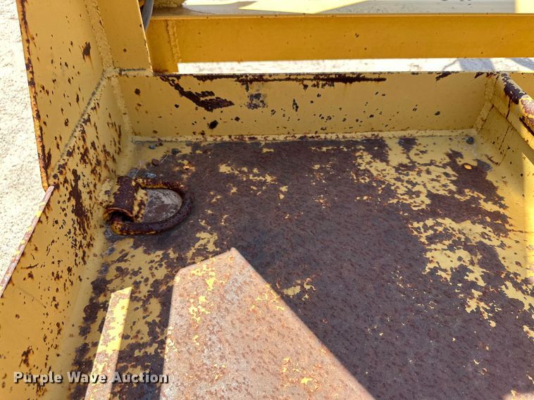 image for item DQ1414 2012 Belshe BF9T  equipment trailer