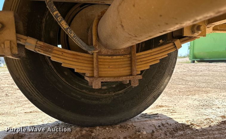 image for item DQ1414 2012 Belshe BF9T  equipment trailer