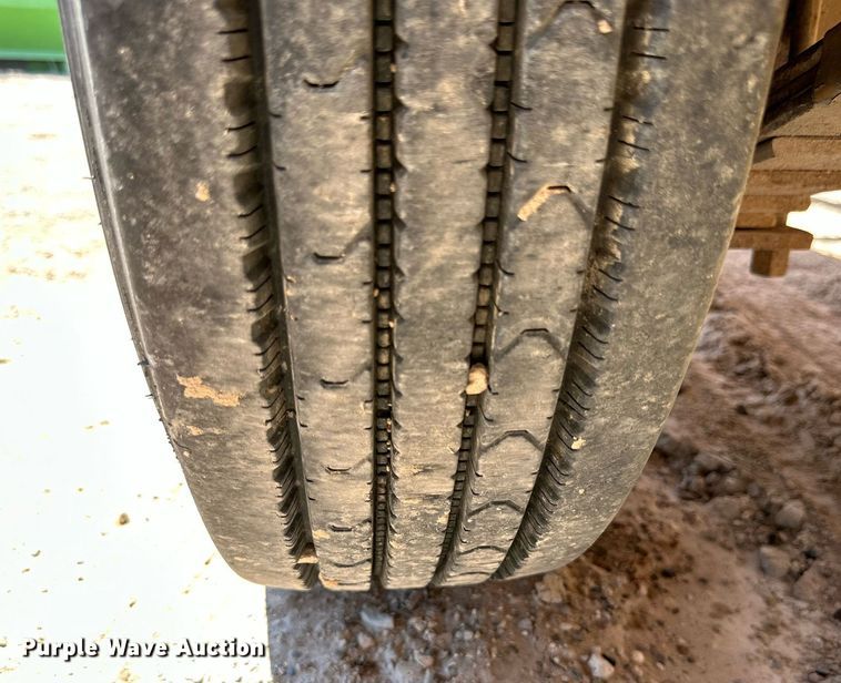 image for item DQ1414 2012 Belshe BF9T  equipment trailer