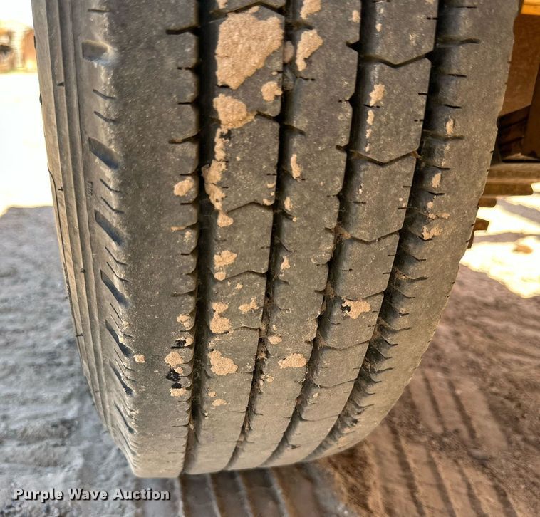 image for item DQ1414 2012 Belshe BF9T  equipment trailer