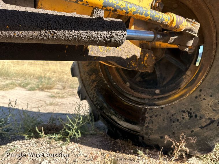 image for item DQ1415 Galion T500M  motor grader