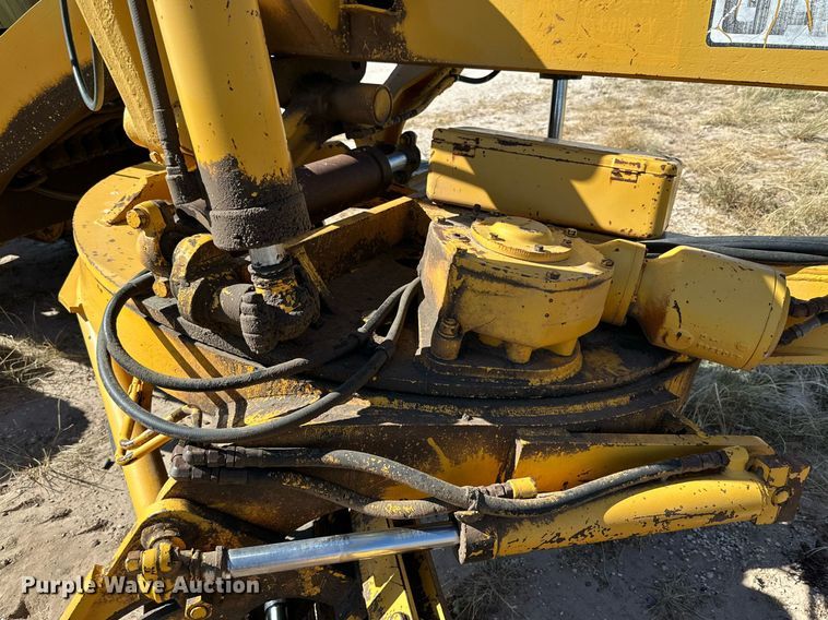 image for item DQ1415 Galion T500M  motor grader