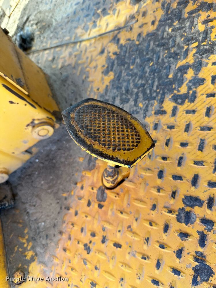 image for item DQ1415 Galion T500M  motor grader