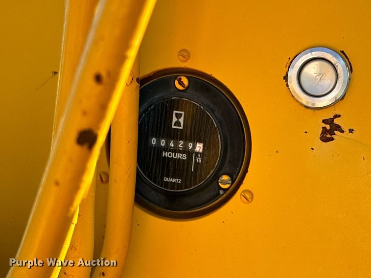 image for item DQ1415 Galion T500M  motor grader